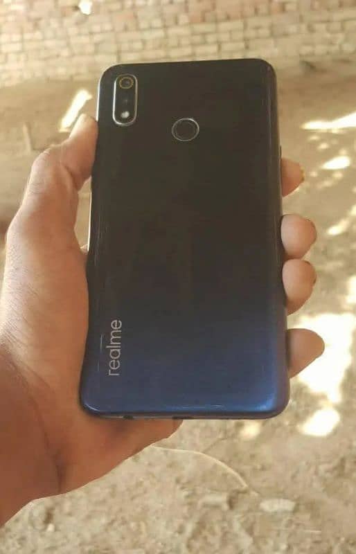 Realme 3 ha 4/64gb 1