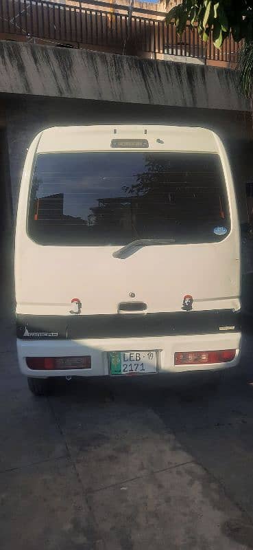 Mitsubishi Minicab Bravo 2013 3