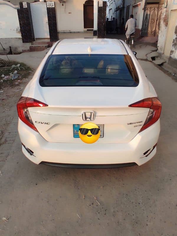 Honda Civic Oriel 2019 3