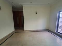 1 Kanal Luxury Upper Portion For Rent In DHA Phase 2,Block R, Lahore.