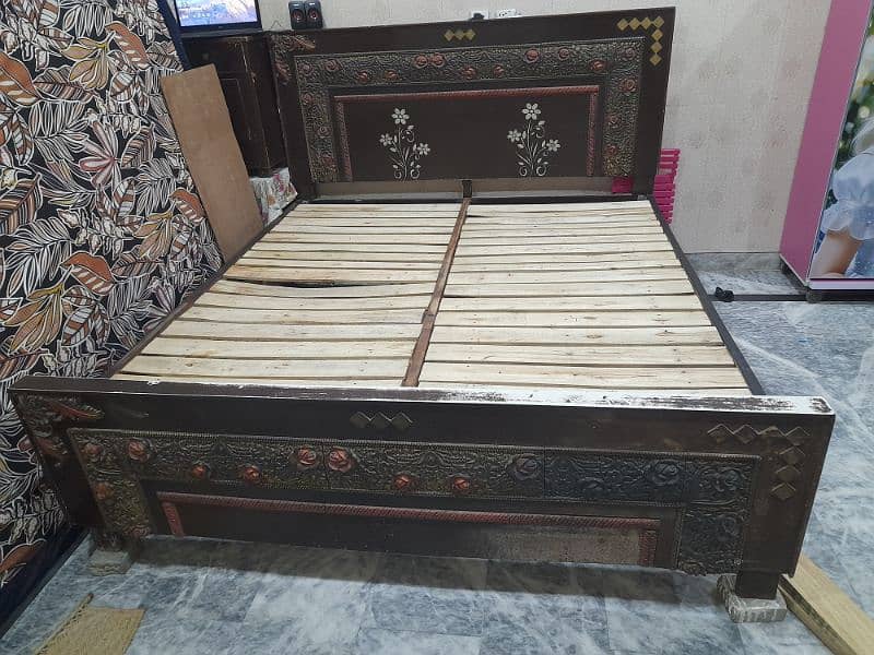 King bed or single side tabel 2