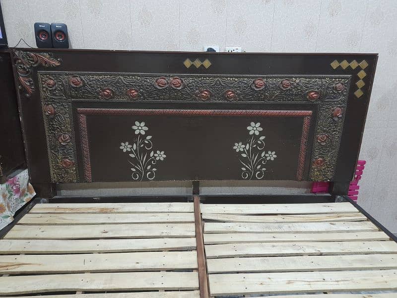 King bed or single side tabel 4