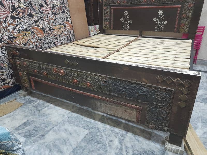 King bed or single side tabel 5