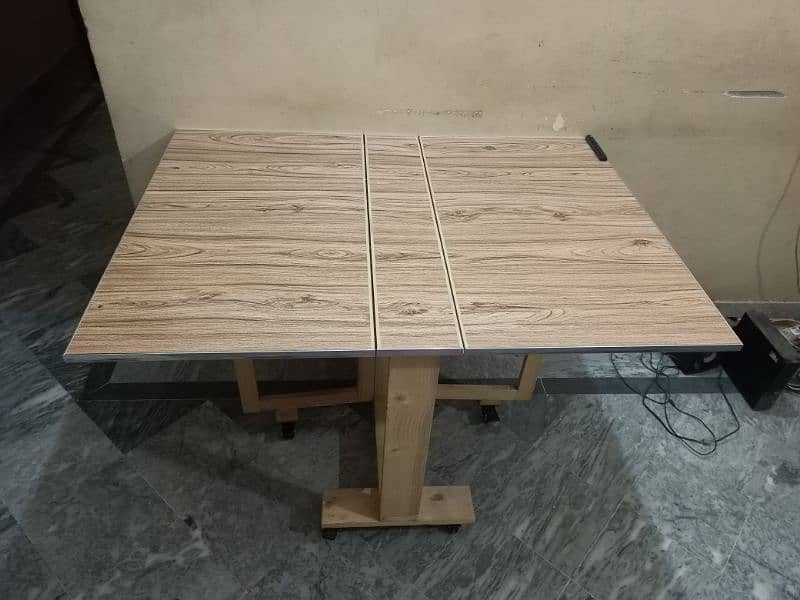 Folding Computer Table 1