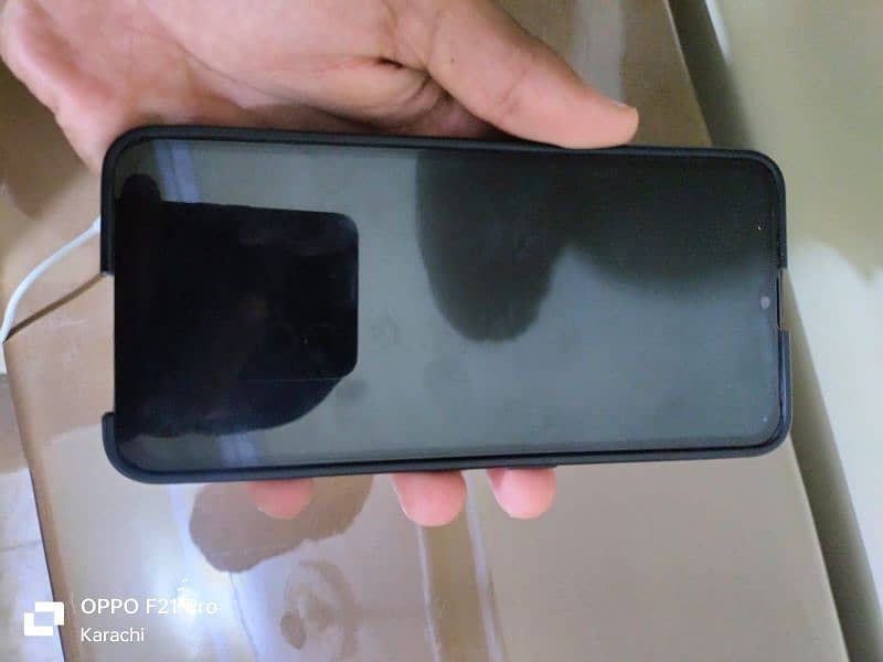 I am selling my mobile opoo F11 8/256 with power bank 15