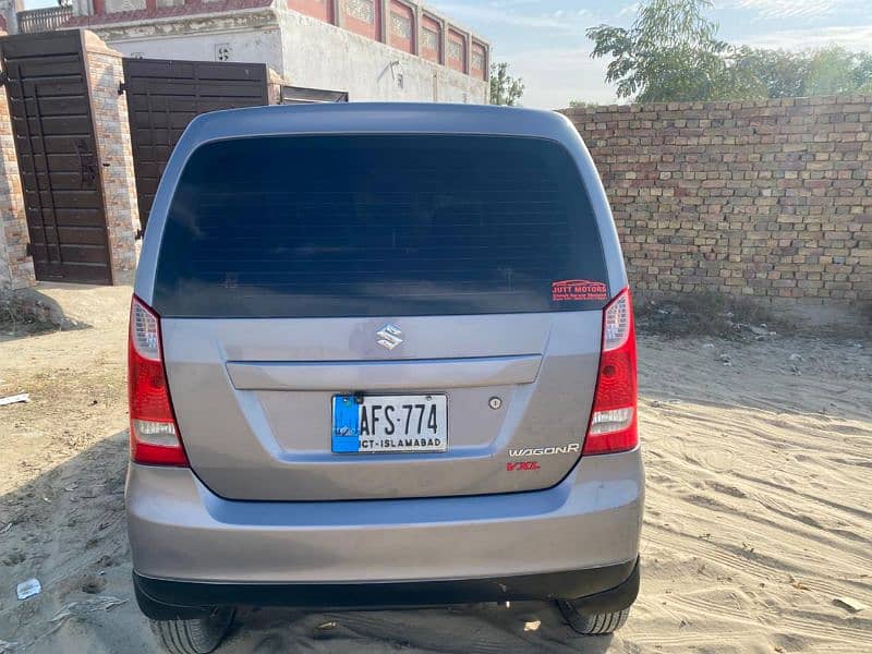 Suzuki Wagon R 2017 10