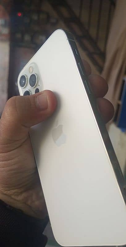 iphone 12pro good condition 6