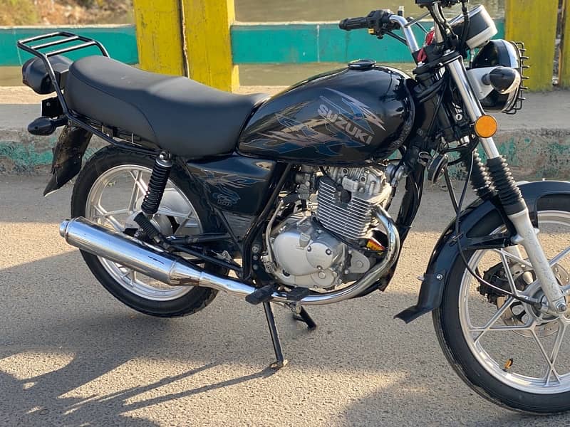 suzuki GS 150 3