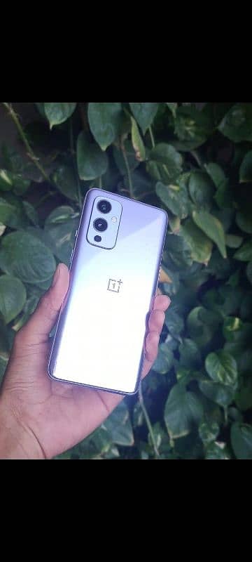 Oneplus 9 16/128 non pta update k bd 2 lines hai 1