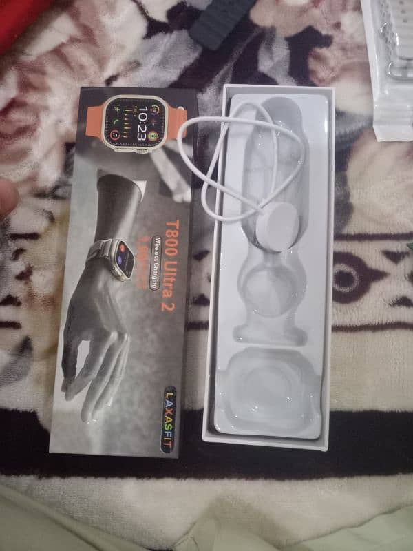 I am selling my smart watch T800 ultra new watch with box 1