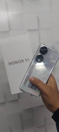 Honor 90