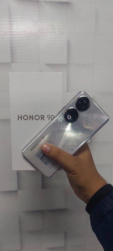 Honor 90 1