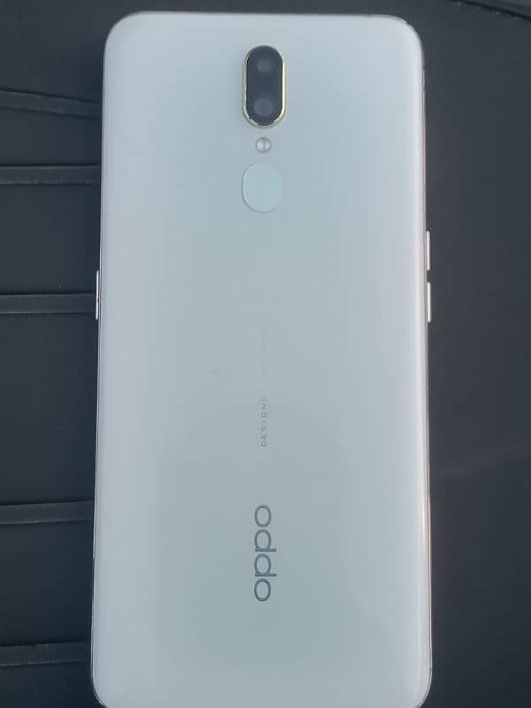 oppo F11 0