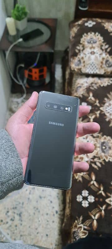 Galaxy S10 8 128 1