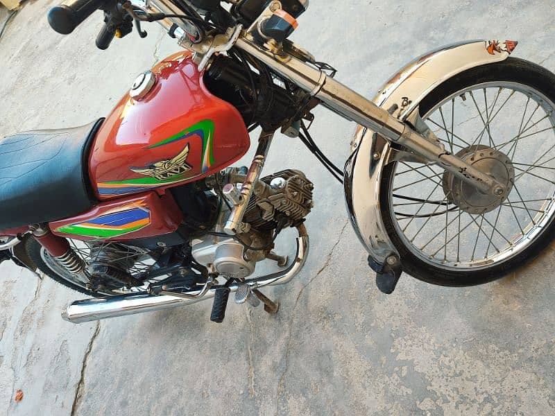 Ravi 2020 modal 70cc New condition Quetta number 0