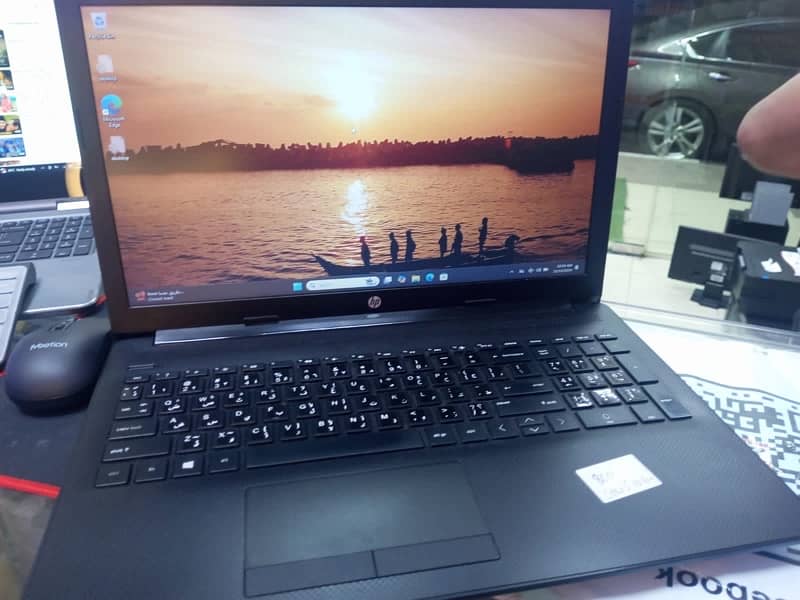 10 Generation core i5 with window 11 pro 2