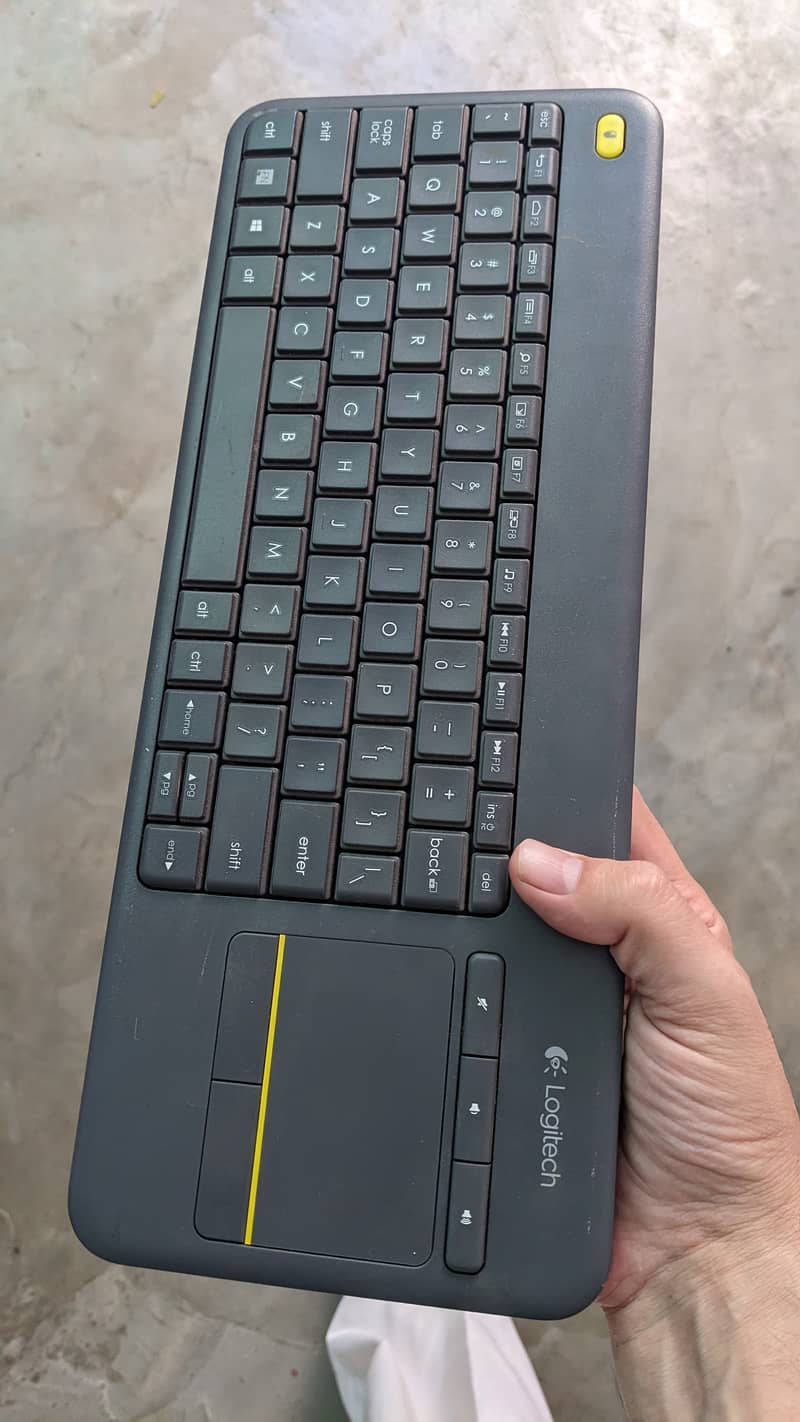 Logitech K400 Plus 6