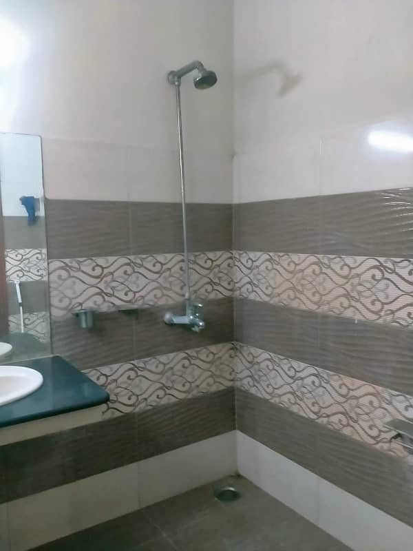 8 MARLA BRAND NEW GOOD LUXURY CONDITION EXCELLENT HOUSE FOR RENT IN UMAR BLOCK BAHRIA TOWN LAHORE 19