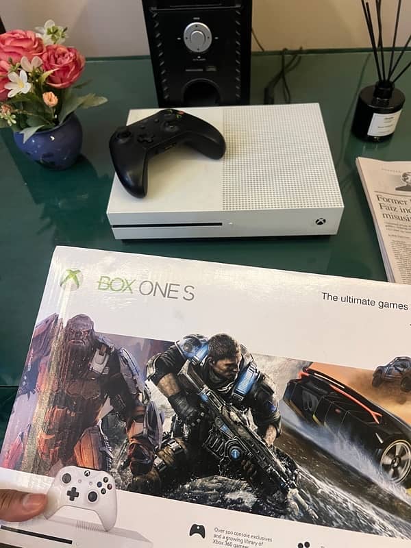 Xbox One S - 500 GB 3