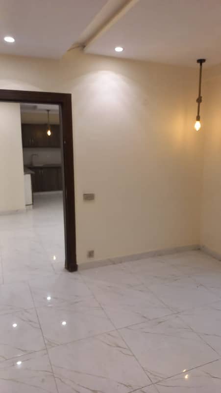 1 BED BRAND NEW LUXURY IDEAL GOOD EXCELLENT FLAT FOR RENT IN SECTER E BAHRIA TOWN LAHORE 7