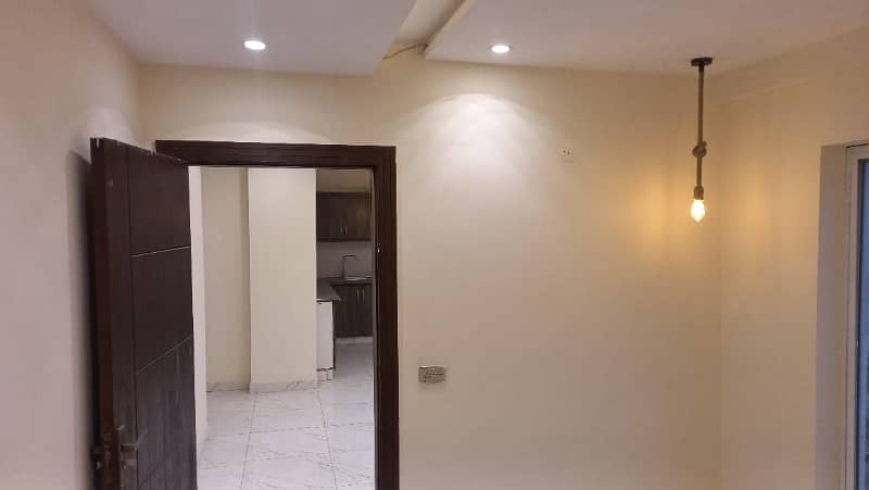 1 BED BRAND NEW LUXURY IDEAL GOOD EXCELLENT FLAT FOR RENT IN SECTER E BAHRIA TOWN LAHORE 15