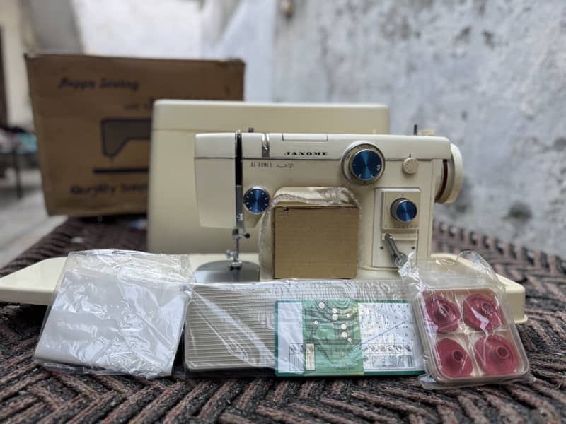 Janome Brand new stitching machine 0