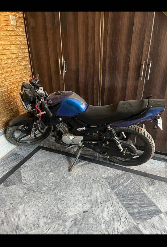 YAMAHA YBR G 2021 MODEL . 2