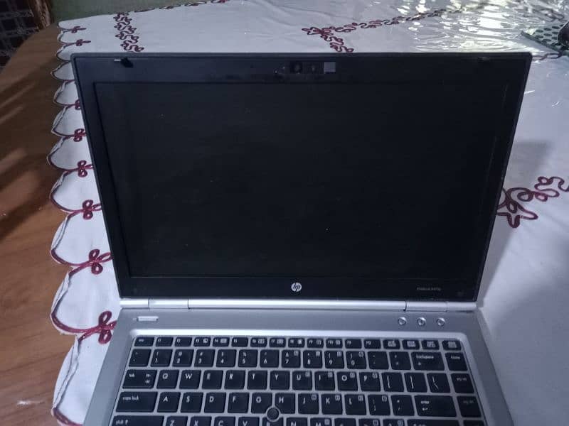 HP elitebook 8470p core i5 3rd gen excellent condition 2