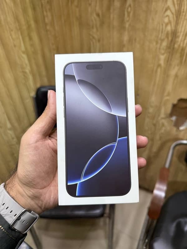 IPhone 16 Pro Max (Canada) Black 1