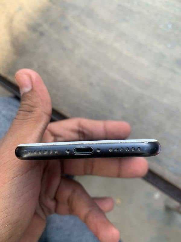 Iphone 7 PTA approved 3