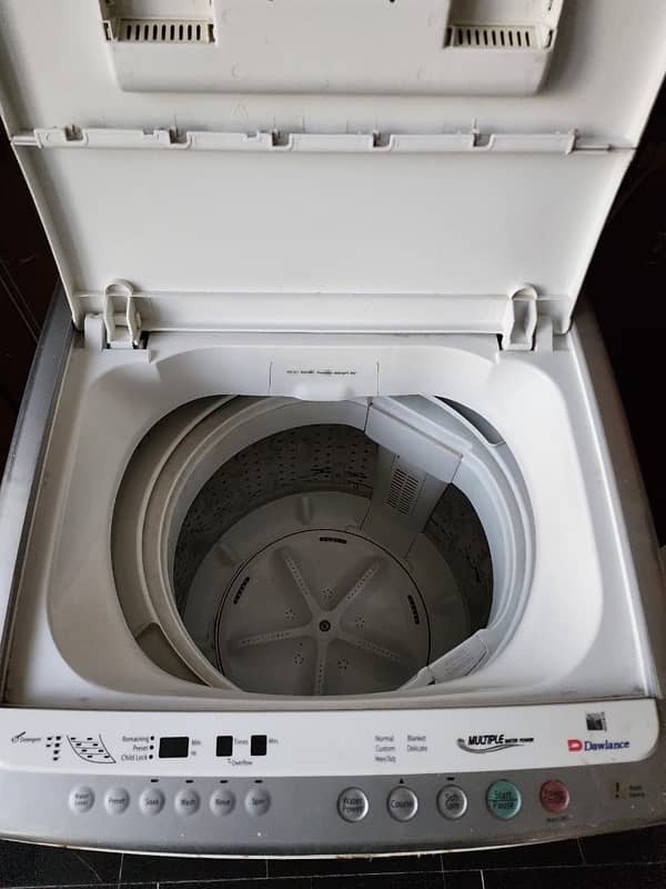 DAWLANCE 12kg FULLY AUTO WASHING MACHINE 1