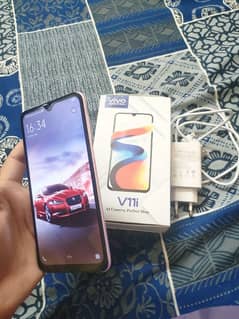 Vivo V11i  8/526 New Condition Home use