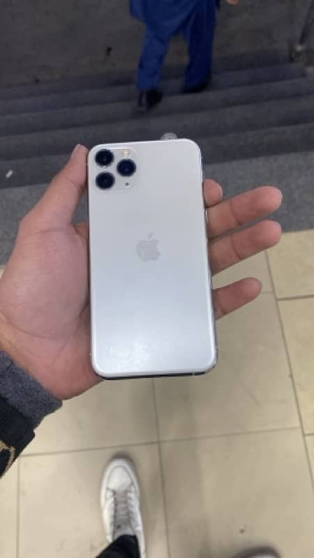 iphone 11 pro 0