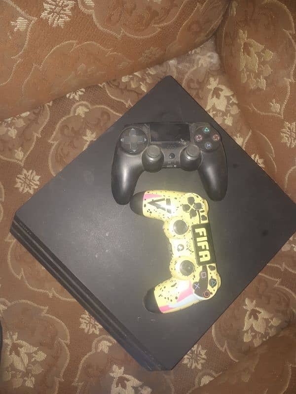 i want to sell this ps4 because I want money 1