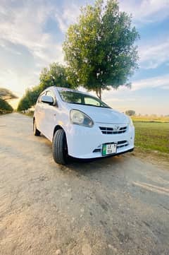 Daihatsu Mira 2015