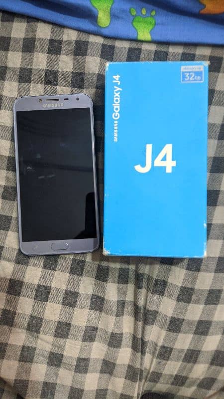 Samsung J4 2/32 0