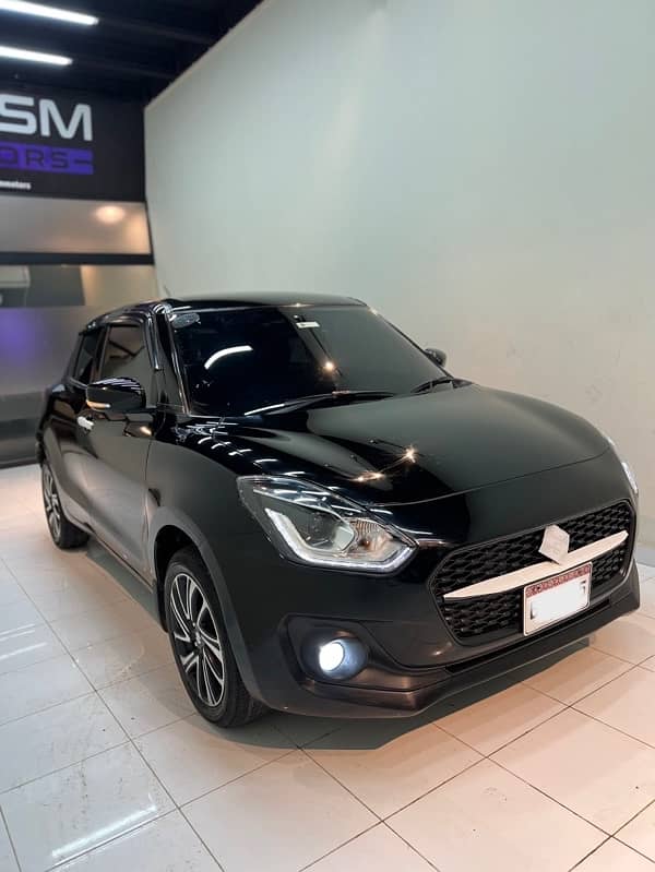 Suzuki Swift 2023 GLX CVT 1