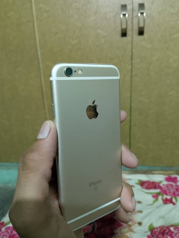 iPhone 6s orignal panal 10/10 conditihand used 64gb storage 1