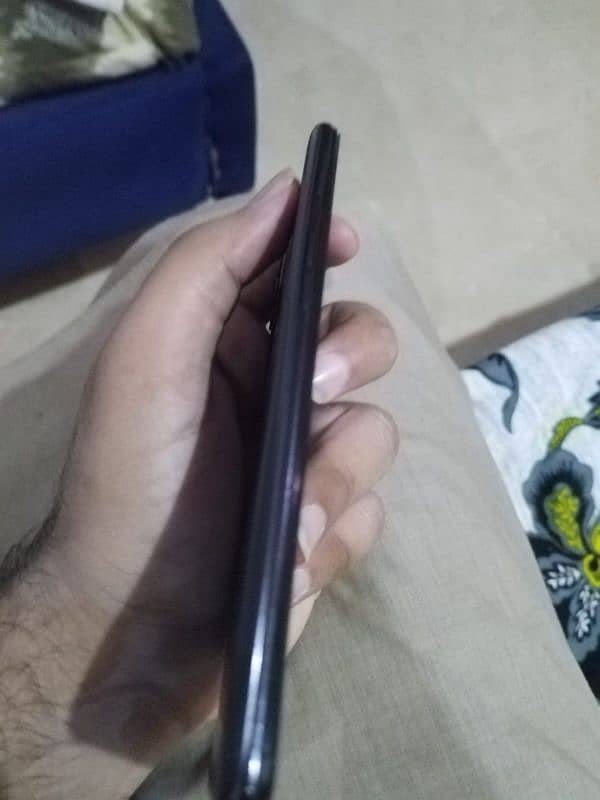 Oppo F17 Pro 1