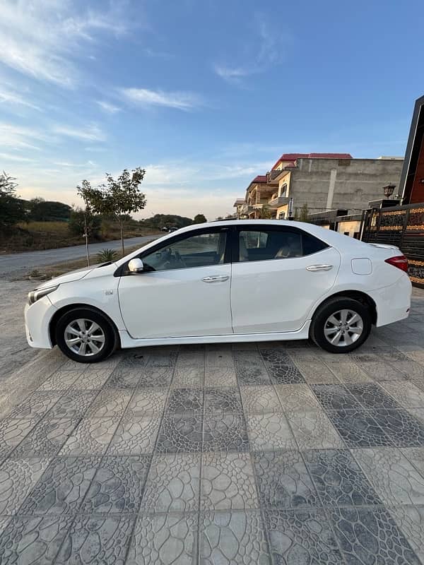 Toyota Altis Grande 2014 6