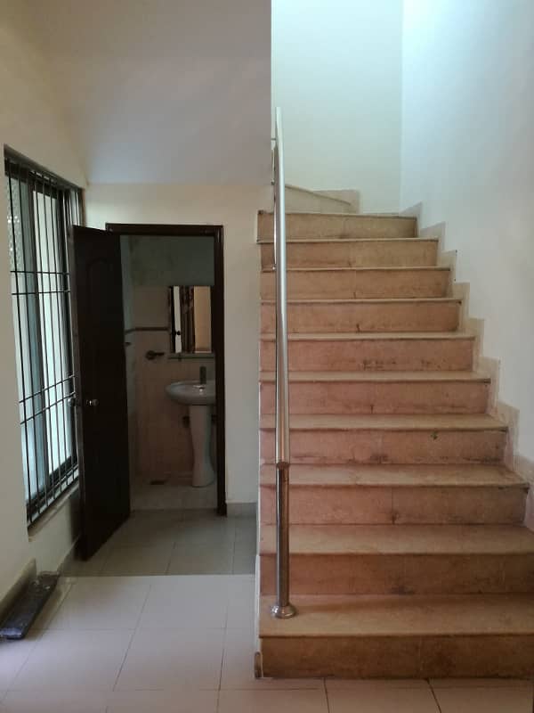 10 Marla House Available For Sale Sector D 3