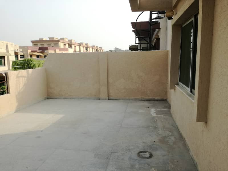 10 Marla House Available For Sale Sector D 17