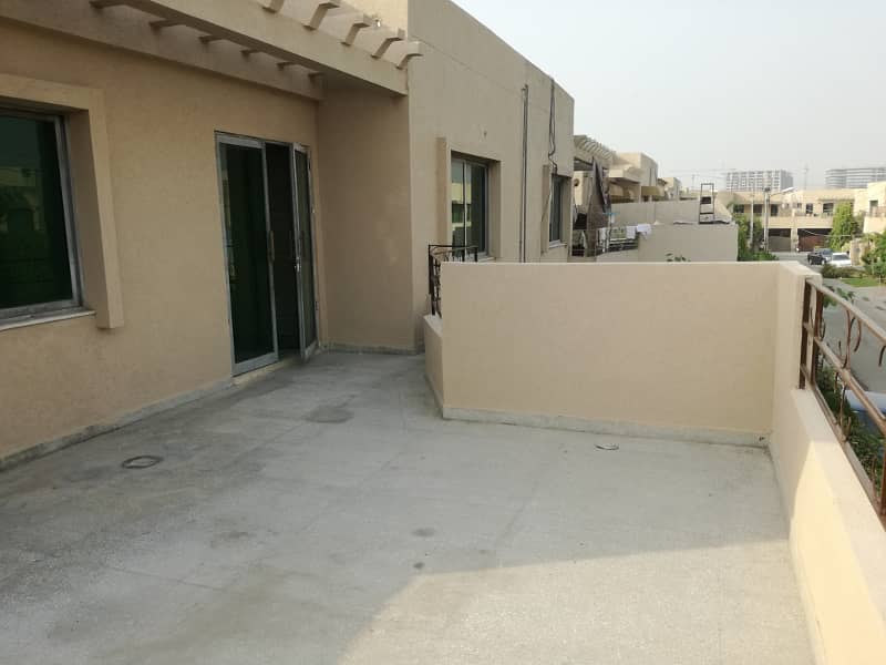 10 Marla House Available For Sale Sector D 18