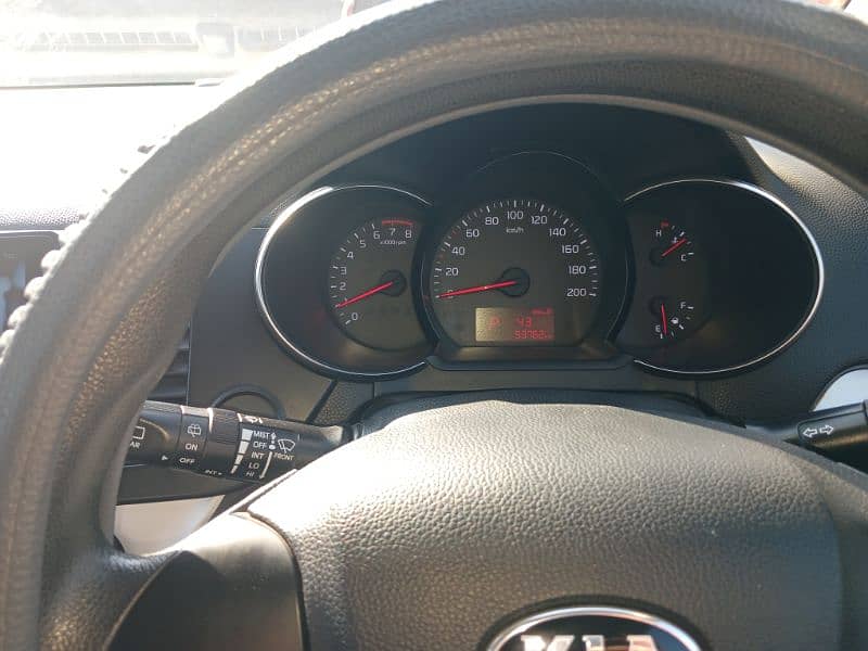 KIA Picanto 2021 13