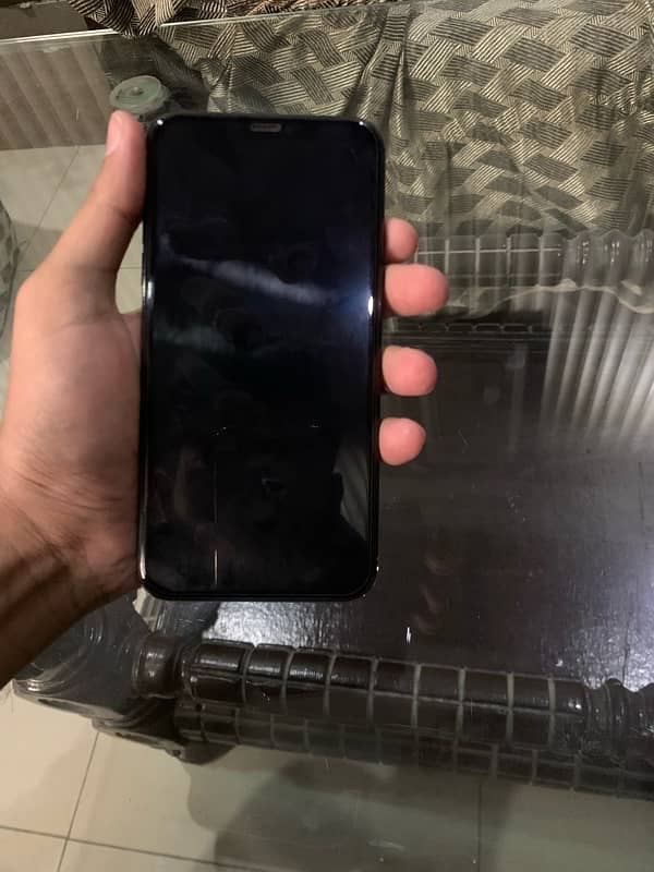 iphone 11pro max pta approved 64gb 0