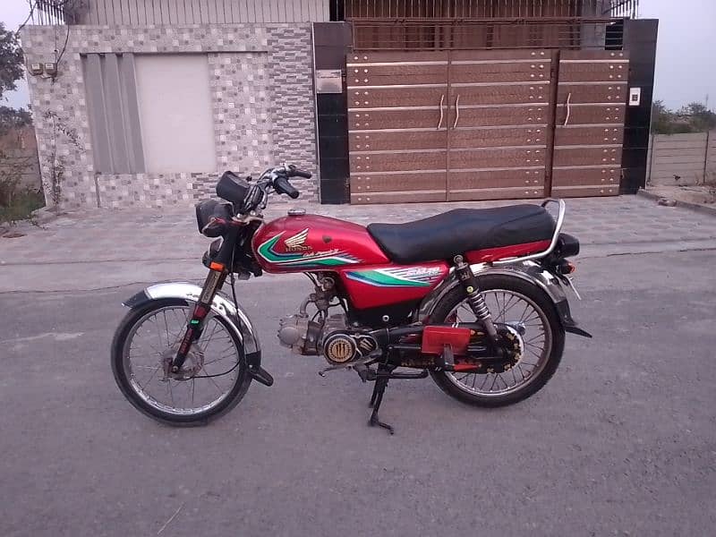 Honda CD 70 model 2017 , 03007242969 1