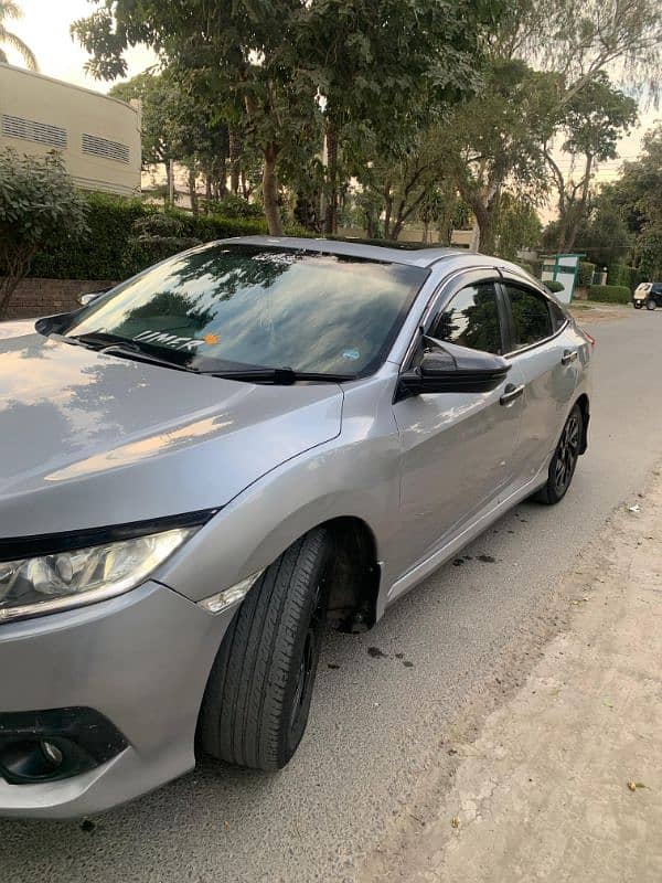 Honda Civic Oriel 2018 3