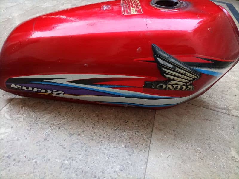 Honda 125 Tanki tapy 1