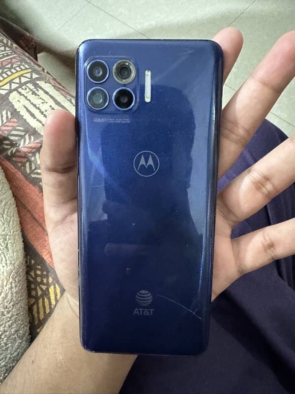 motorola One 5G Ace UW 2