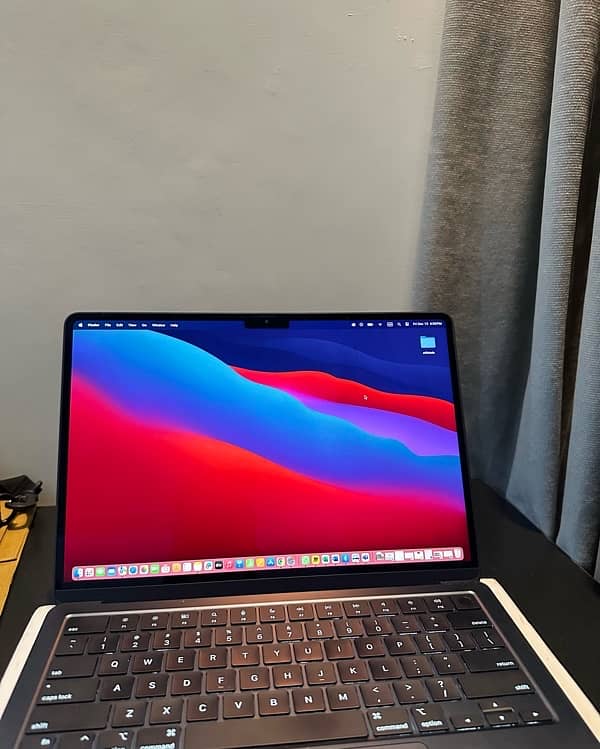 Macbook Air M3 8GB / 256GB 13.6 inches 1